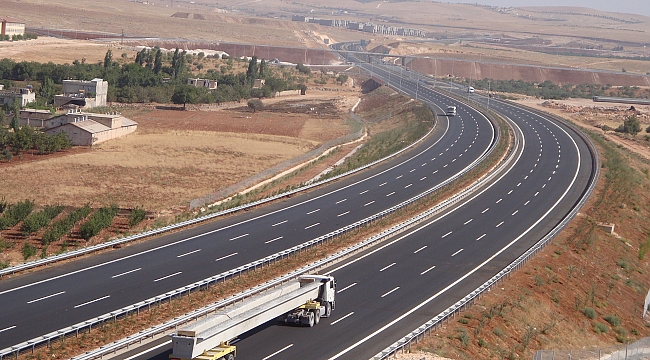 İzmir Otoyolu Günlük Geçiş Garantisini Yüzde 50 Aştı