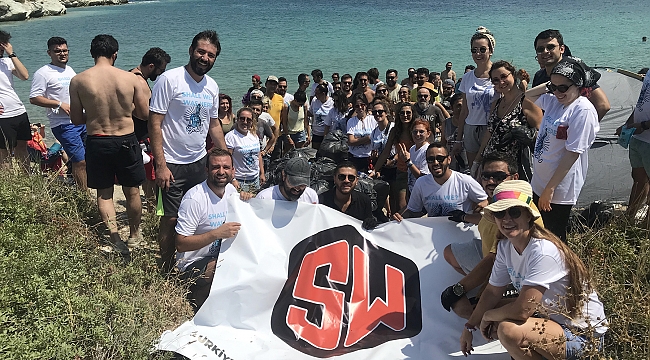 Shall We Aktivite Arkadaşları, Foça'da Doğa Temizliği Yaptı