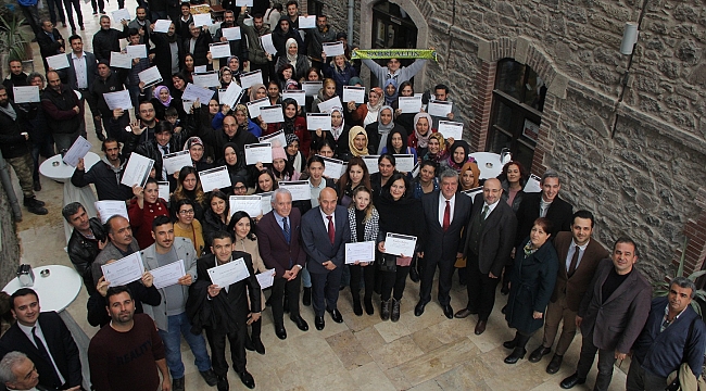 Meslek Fabrikası'nda 73 Kursiyer Sertifika Aldı