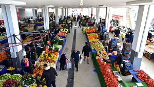 Bornova'da "Pazar Ekonomisi" 16 Milyon TL'lik Hacim Oluşturdu