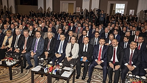 İzmir'de Ekonominin Yıldızları Ödüllerini Aldı