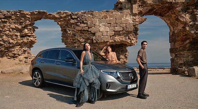 Mercedes-Benz'den Büyük Moda Etkinliği