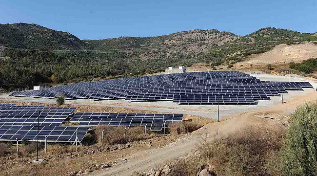 Karşıyaka'nın İkinci 'Güneş Tarlası' Tamamlandı