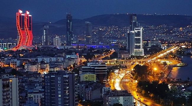 İzmir İş Dünyasındaki Rehavet ve Rahatlığa Çözüm Aranıyor