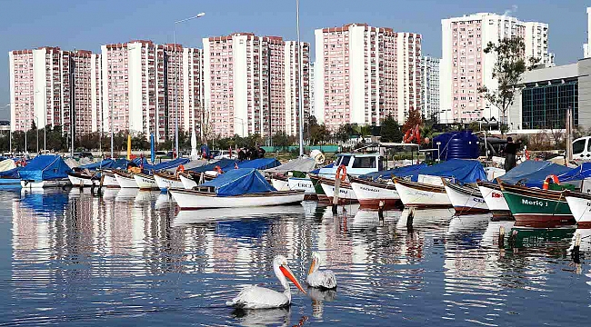 Karşıyaka Belediyesi Bina Yöneticilerine Eğitim Veriyor