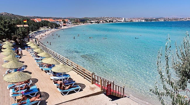 Çeşme'de Denize Sıfır Otel Konforunda Rezidanslar